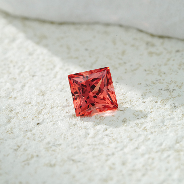 Pierres précieuses cultivées en laboratoire de couleur Padparadscha rose taille princesse