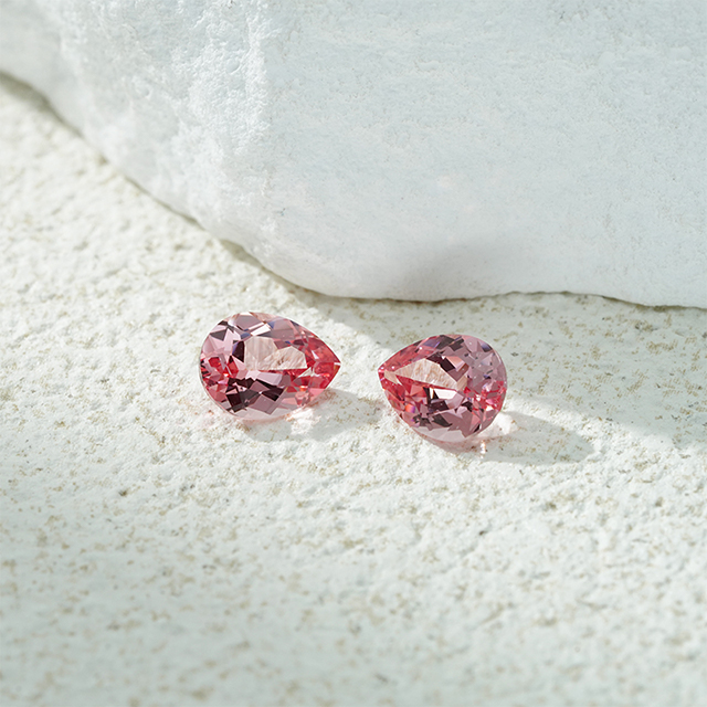 Poire coupée rose Padparadscha couleur pierres précieuses cultivées en laboratoire en vrac